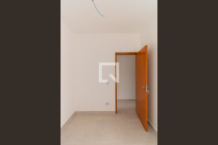 Quarto 1 de apartamento para alugar com 2 quartos, 41m² em Vila Santa Clara, São Paulo