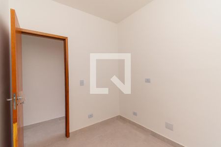 Quarto 1 de apartamento para alugar com 2 quartos, 42m² em Vila Santa Clara, São Paulo