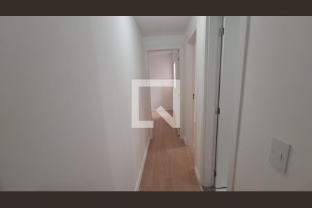 Corredor de apartamento para alugar com 2 quartos, 62m² em Vila Urupes, Suzano