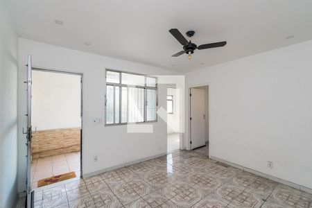 Sala de casa para alugar com 2 quartos, 200m² em Penha, Rio de Janeiro