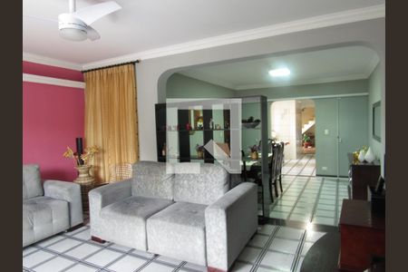 Sala de casa à venda com 4 quartos, 245m² em São Pedro, Osasco