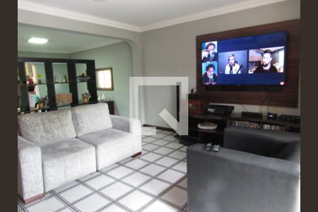 Sala de casa à venda com 4 quartos, 245m² em São Pedro, Osasco