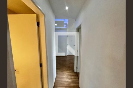 Corredor de apartamento para alugar com 2 quartos, 60m² em Jardim Pereira Leite, São Paulo