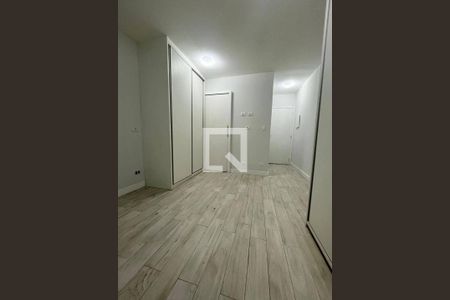 Casa à venda com 2 quartos, 136m² em Jardim das Acacias, São Paulo