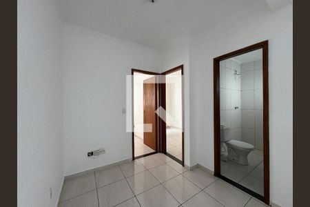 Sala de casa à venda com 2 quartos, 80m² em Parque Gerassi, Santo André