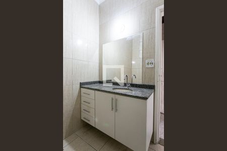 Banheiro de casa para alugar com 1 quarto, 150m² em Vila Carrão, São Paulo