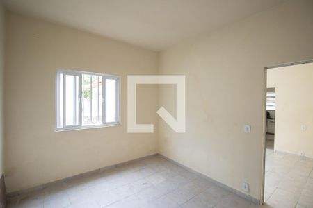 Quarto de casa para alugar com 1 quarto, 40m² em Laranjal, São Gonçalo
