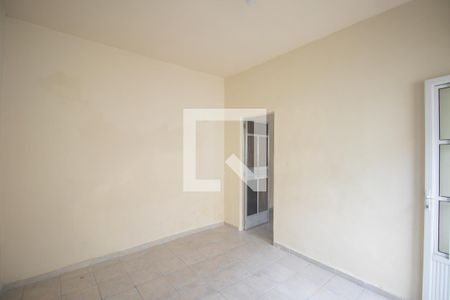 Sala de casa para alugar com 1 quarto, 40m² em Laranjal, São Gonçalo