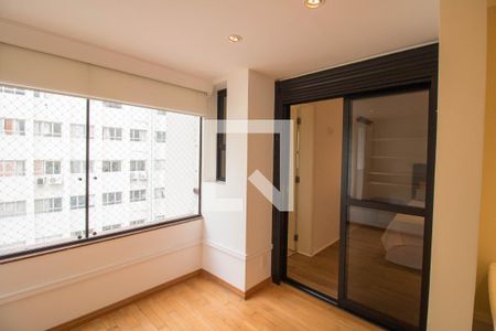 Sala de apartamento para alugar com 2 quartos, 100m² em Cerqueira César, São Paulo