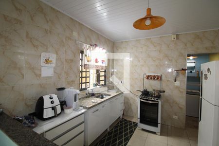 Sala/Cozinha de casa à venda com 2 quartos, 200m² em Vila Romero, São Paulo