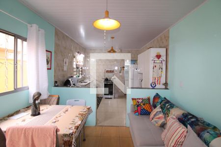 Sala/Cozinha de casa à venda com 2 quartos, 200m² em Vila Romero, São Paulo