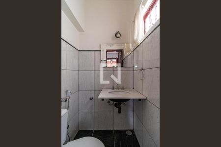 Lavabo de casa para alugar com 2 quartos, 210m² em Alto da Lapa, São Paulo
