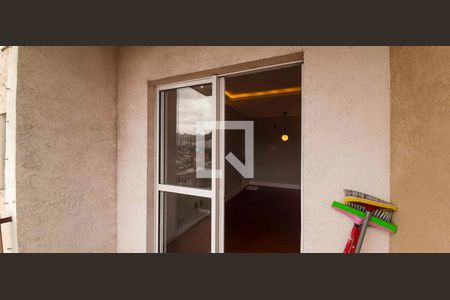 Sacada de apartamento para alugar com 3 quartos, 63m² em Novo Osasco, Osasco