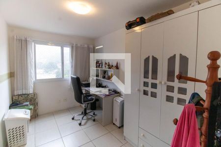 Quarto de apartamento para alugar com 2 quartos, 60m² em Maria Paula, São Gonçalo