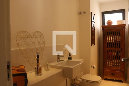 Lavabo de apartamento à venda com 3 quartos, 130m² em Alto da Lapa, São Paulo