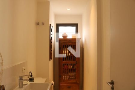 Lavabo de apartamento à venda com 3 quartos, 130m² em Alto da Lapa, São Paulo