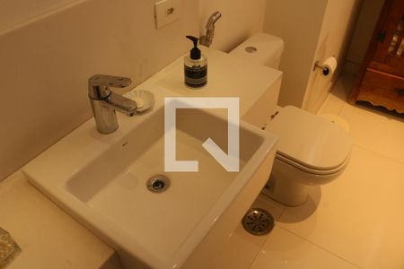 Lavabo de apartamento à venda com 3 quartos, 130m² em Alto da Lapa, São Paulo