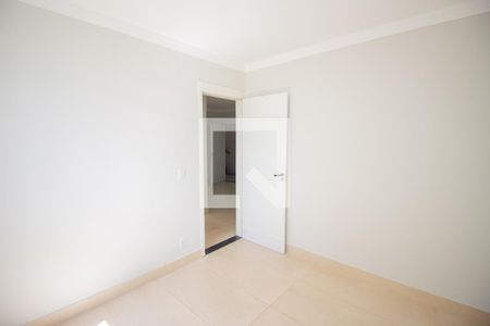 Quarto 2 de apartamento à venda com 2 quartos, 45m² em Fonte Grande, Contagem