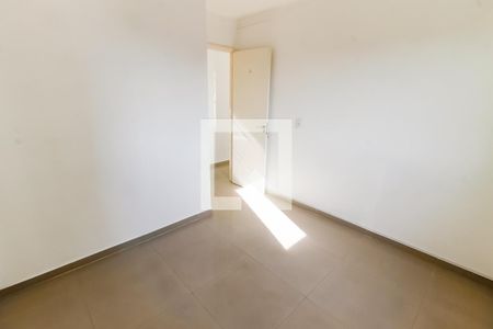 Quarto  de apartamento para alugar com 2 quartos, 76m² em Jardim Bom Tempo, Taboão da Serra
