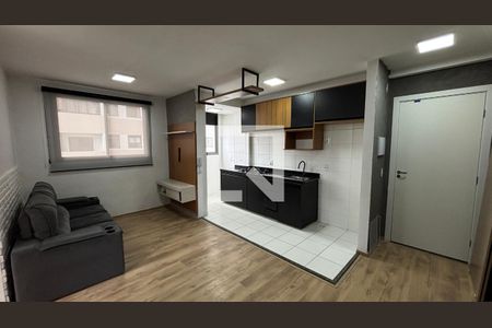 Sala de apartamento para alugar com 2 quartos, 42m² em Santa Maria, Santo André
