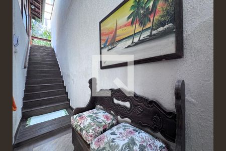 Sala de casa de condomínio à venda com 3 quartos, 160m² em Vargem Pequena, Rio de Janeiro