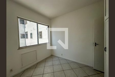Quarto de apartamento para alugar com 2 quartos, 80m² em Humaitá, Rio de Janeiro