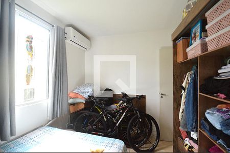 Quarto 1 de apartamento à venda com 2 quartos, 46m² em Rubem Berta, Porto Alegre