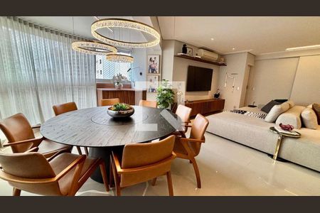 Apartamento à venda com 3 quartos, 131m² em Vila Regente Feijó, São Paulo