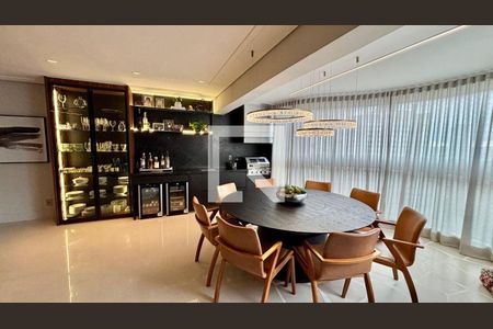 Apartamento à venda com 3 quartos, 131m² em Vila Regente Feijó, São Paulo