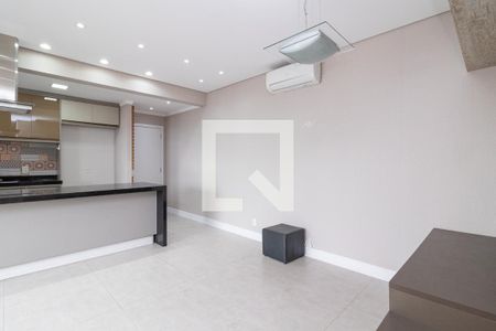 Sala de apartamento à venda com 3 quartos, 72m² em Vila Penteado, São Paulo