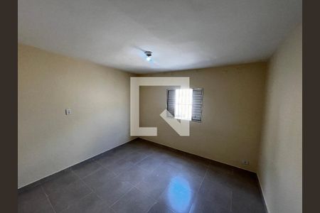 Quarto 1 de casa para alugar com 2 quartos, 80m² em Vila Roque, São Paulo