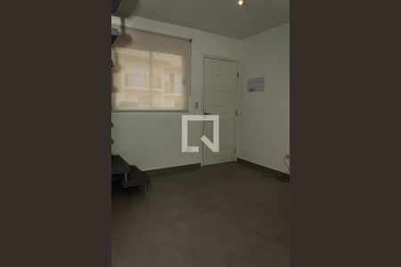 Sala/Cozinha de casa de condomínio para alugar com 2 quartos, 46m² em Chácara Ondas Verdes, Cotia