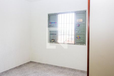Quarto 1 de casa para alugar com 2 quartos, 96m² em Jardim Cristal, São Paulo