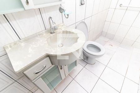 Banheiro de casa para alugar com 1 quarto, 70m² em Vila Brasil, São Paulo