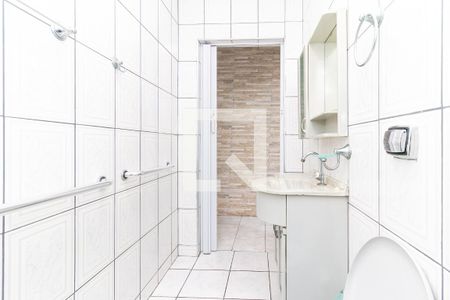 Banheiro de casa para alugar com 1 quarto, 70m² em Vila Brasil, São Paulo