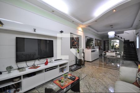 Sala de casa à venda com 3 quartos, 215m² em Vila Mazzei, São Paulo