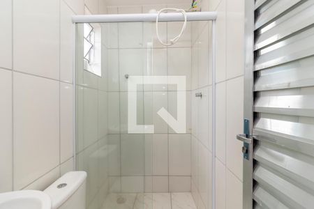 Banheiro de casa para alugar com 1 quarto, 25m² em Vila Maria Luisa, São Paulo
