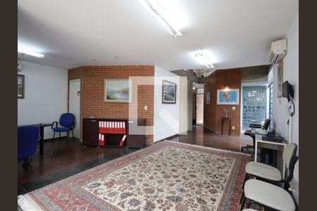 Sala de casa à venda com 3 quartos, 284m² em Jardim Leonor, São Paulo