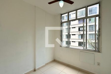 Quarto 01 de apartamento para alugar com 1 quarto, 45m² em Copacabana, Rio de Janeiro