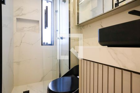 Banheiro da suíte de apartamento à venda com 2 quartos, 80m² em Vila Caminho do Mar, São Bernardo do Campo