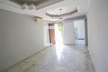 Sala de casa de condomínio para alugar com 4 quartos, 90m² em Jardim São Francisco, Indaiatuba