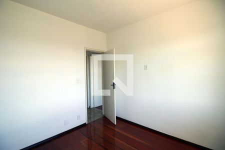 Quarto 1 de apartamento para alugar com 2 quartos, 93m² em Brás de Pina, Rio de Janeiro