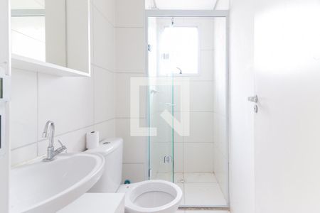 Banheiro de apartamento para alugar com 2 quartos, 44m² em Jardim Peri Peri, São Paulo