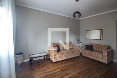 Sala de casa à venda com 3 quartos, 150m² em Nonoai, Porto Alegre