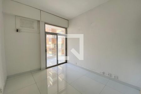 Quarto 1 de apartamento à venda com 4 quartos, 198m² em Leblon, Rio de Janeiro