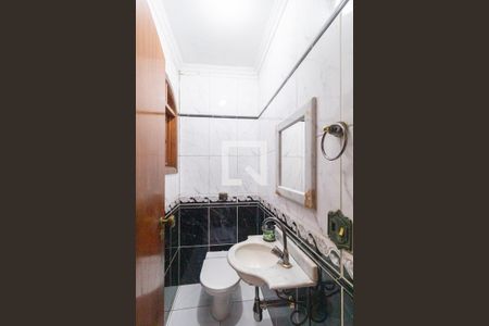 Lavabo de casa para alugar com 3 quartos, 300m² em Vila Silviania, Carapicuíba