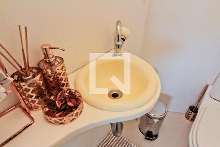 Lavabo de apartamento à venda com 3 quartos, 131m² em Santa Teresinha, São Paulo