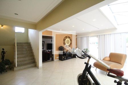 Sala 1 de casa de condomínio à venda com 5 quartos, 753m² em Jacarepaguá, Rio de Janeiro
