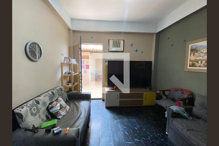 Sala de casa à venda com 3 quartos, 155m² em Piedade, Rio de Janeiro