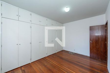 Quarto 2 de apartamento à venda com 3 quartos, 123m² em Santo Antônio, Belo Horizonte